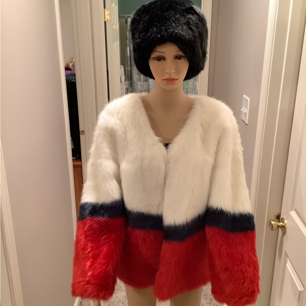 CODIGO Stylish Women's Red, White, and Black Faux Fur Glam Rave Jacket Size S/M